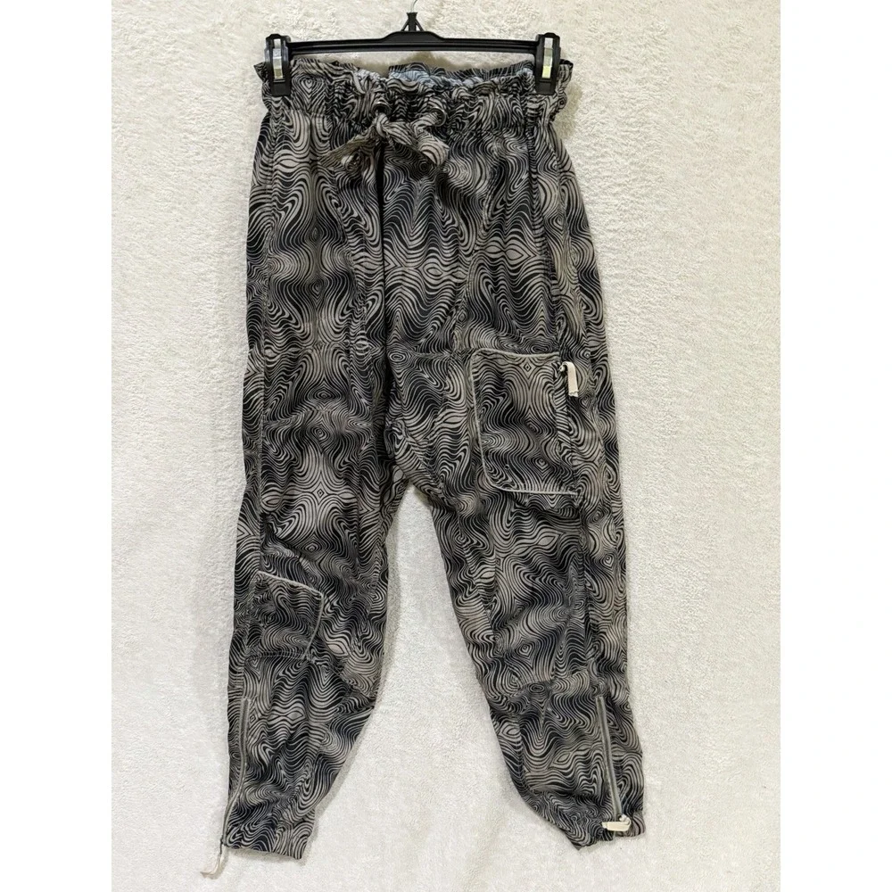 Free People FP‎ Movement Women's XS Spring Trekker Cargo Pants Black Swirl
